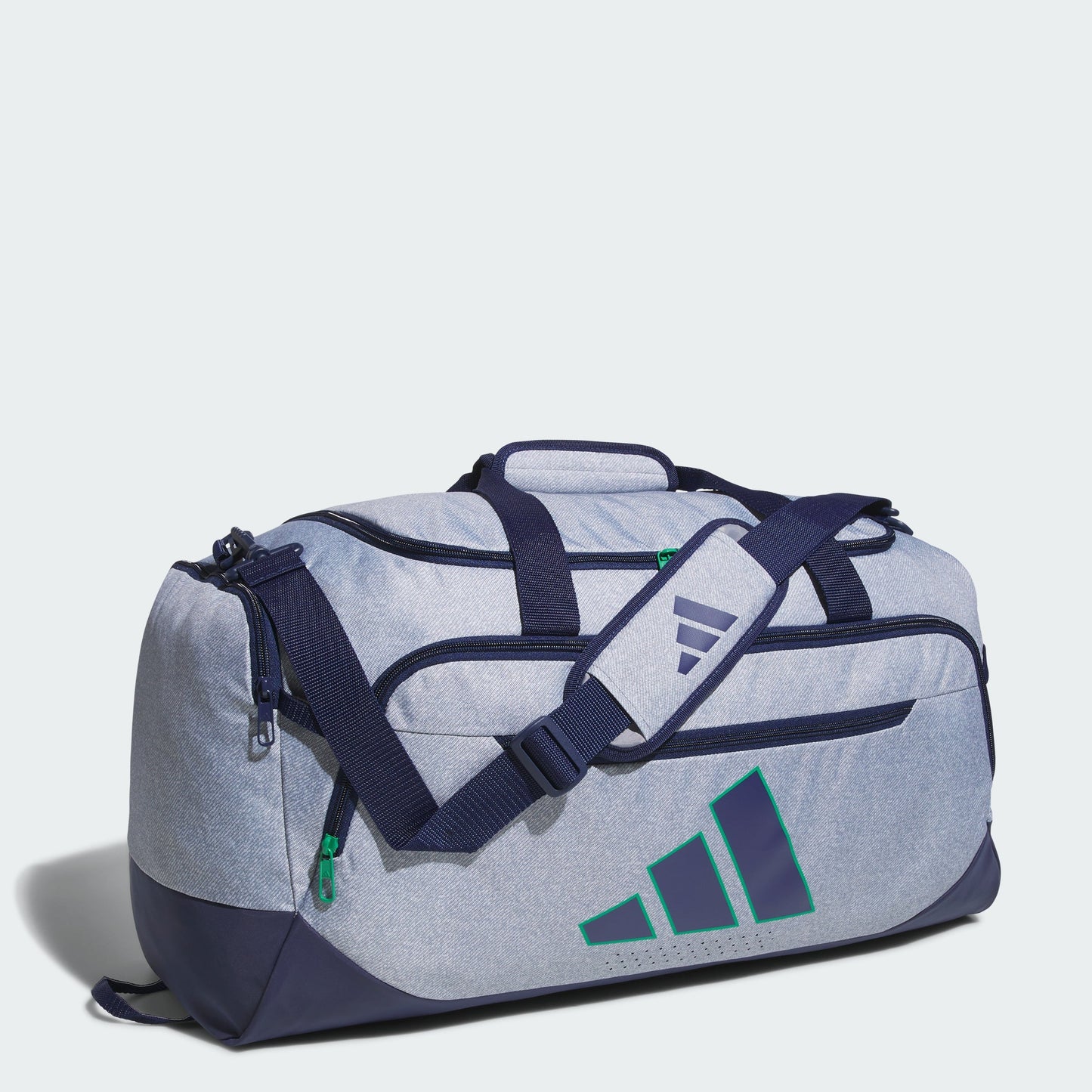 Defender 5 Medium Duffel Bag