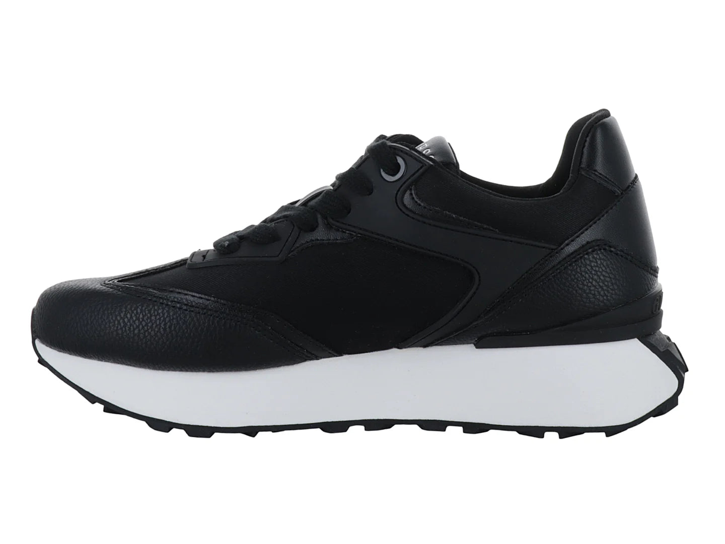 Tenis Guess Luchia Negros para Mujer