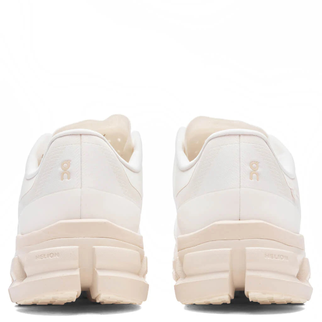 Womens Cloudflow 4 White Moon