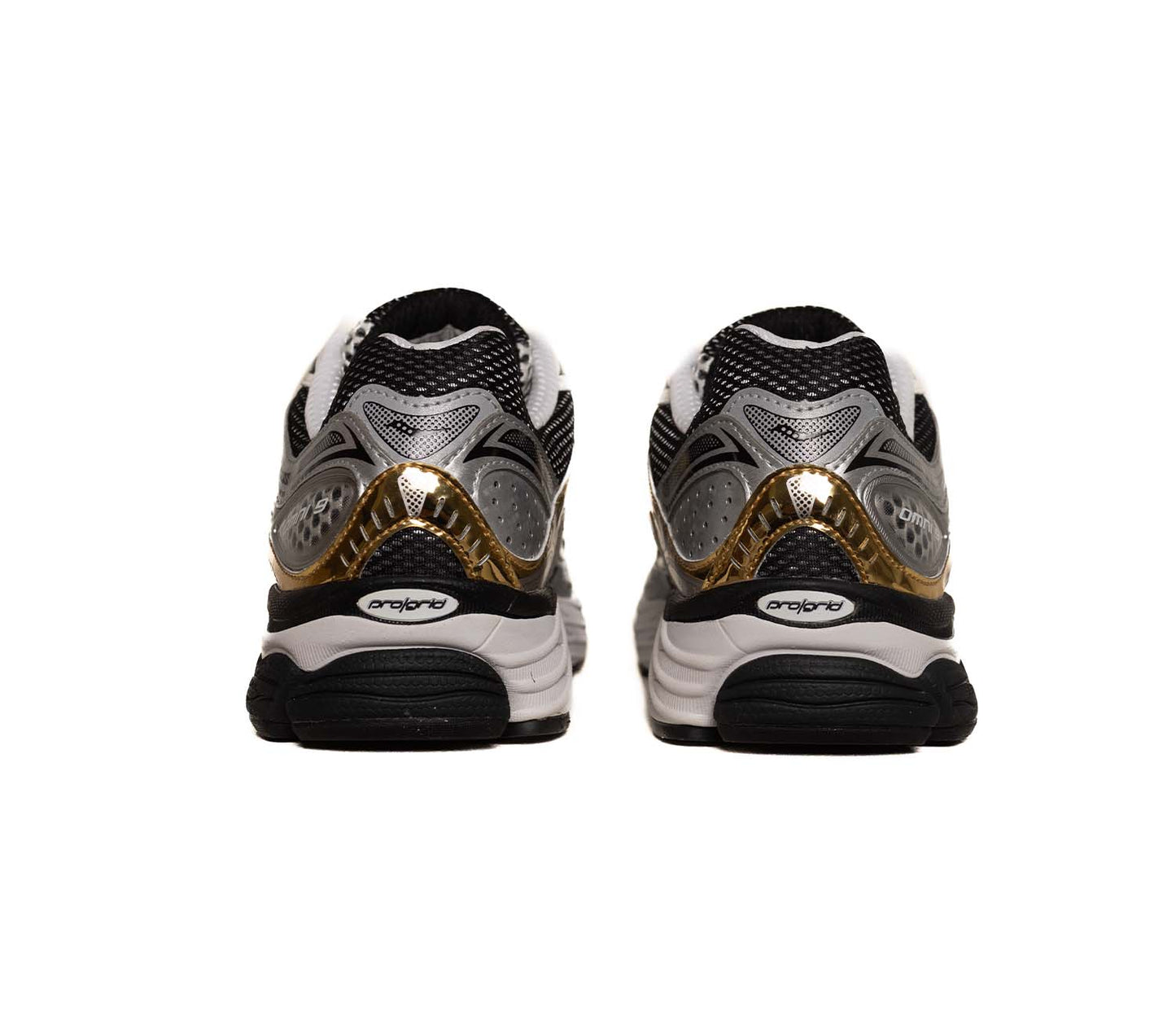 SAUCONY PROGRID OMNI 9 SILVER GOLD
