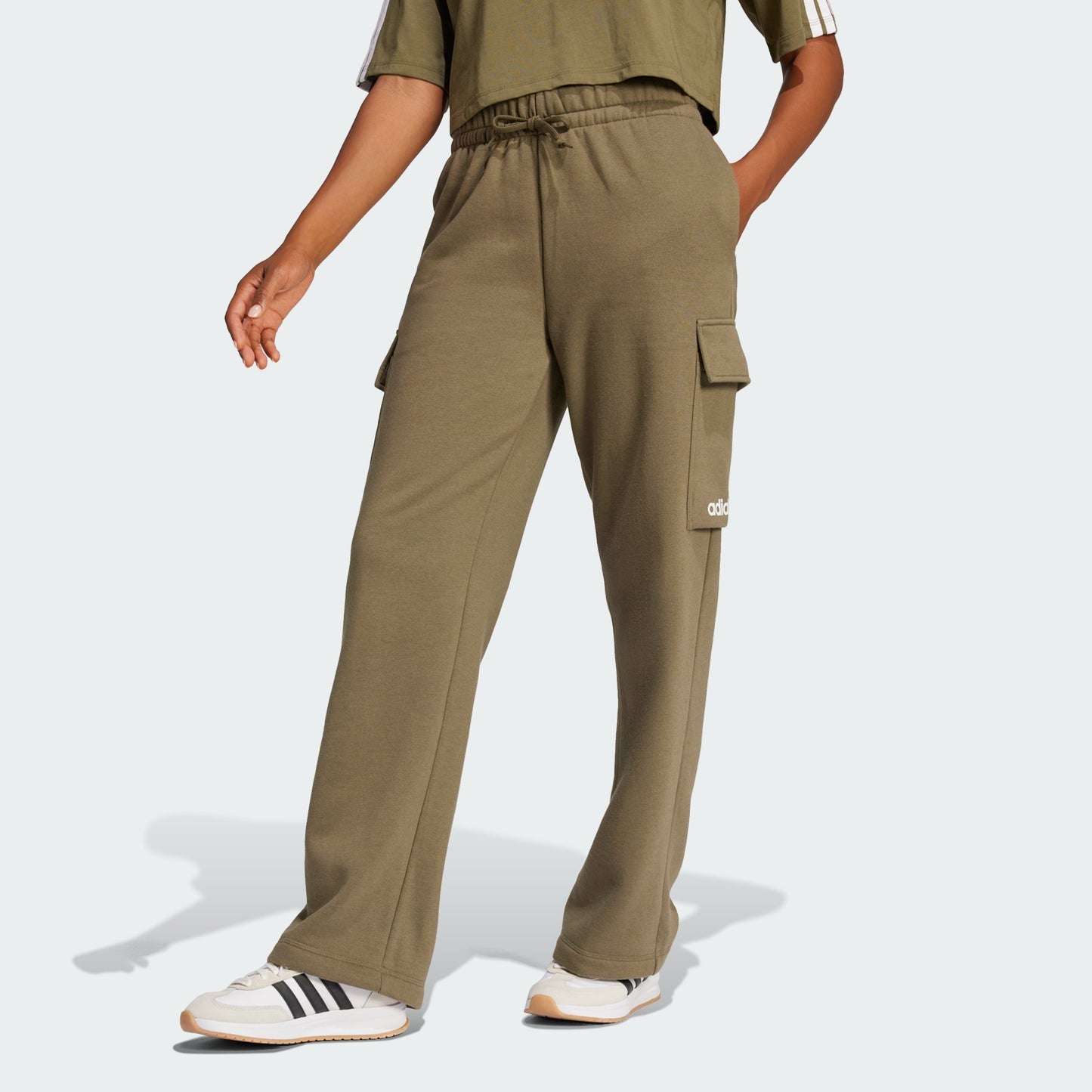 Women's Linear Fleece Cargo Pants