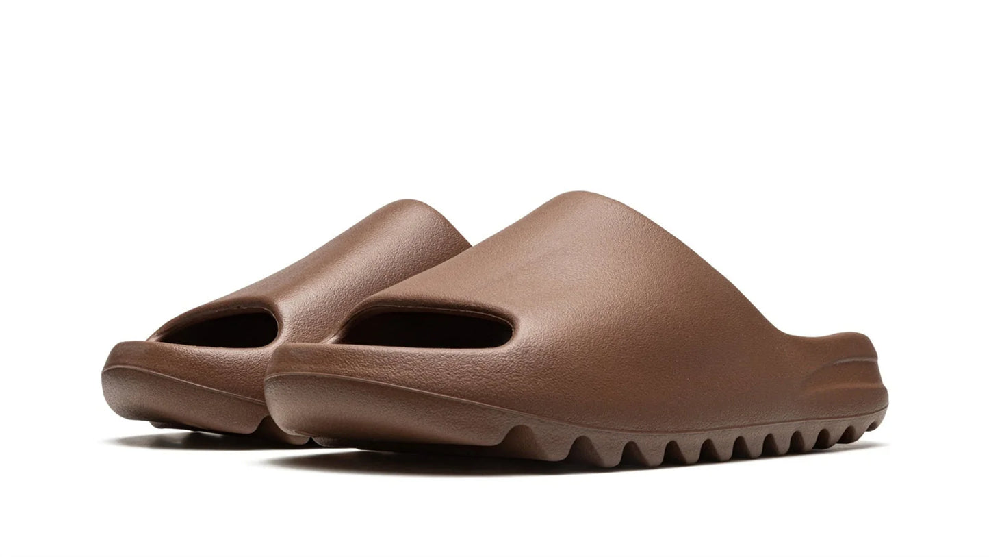 YEEZY SLIDE Core 2021