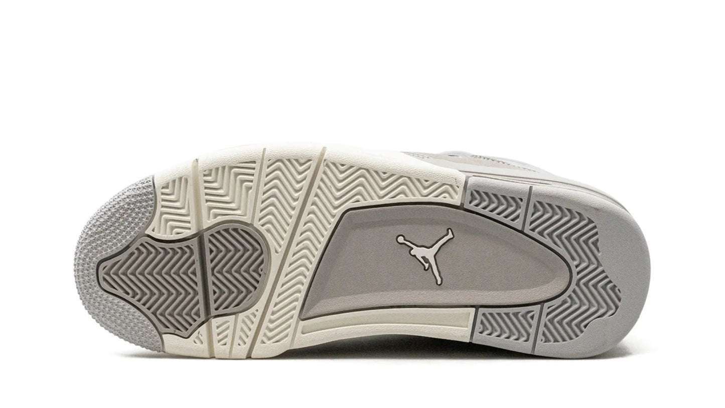 AIR JORDAN 4 WMNS Frozen Moments