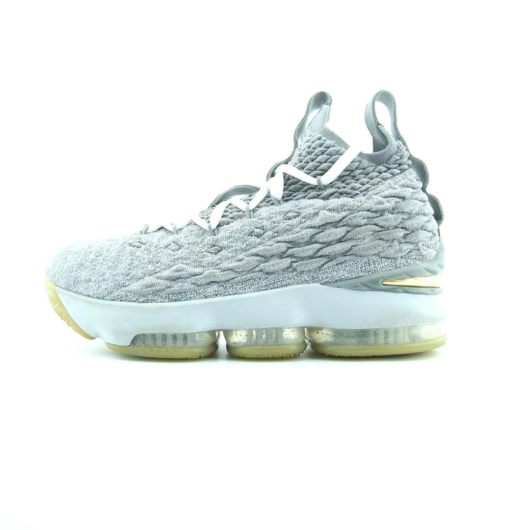 LEBRON 15