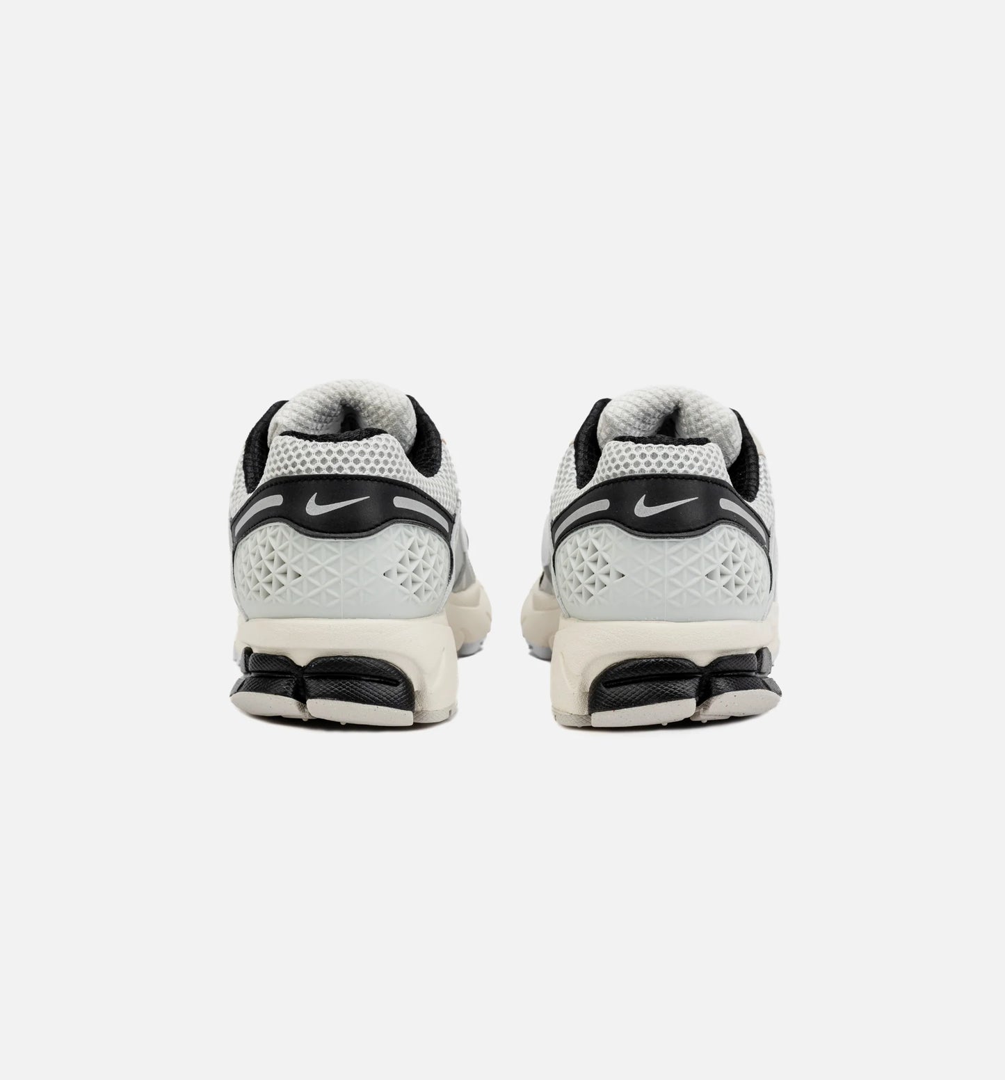 Zoom Vomero 5 Supersonic Mens Lifestyle Shoe Light Bone Black