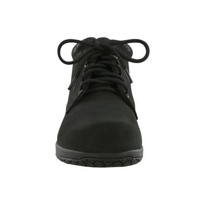 Women's Gretchen Chukka Boot in Black / Moondust