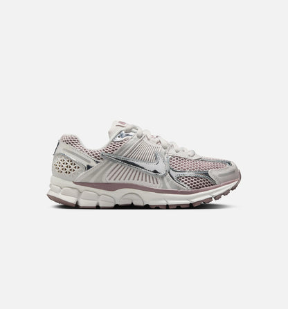 Zoom Vomero 5 Womens Lifestyle Shoe Vast Grey Metallic Silver