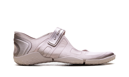 Air Rift Satin WMNS"SKIMS - Slit Red" IQ7158 600