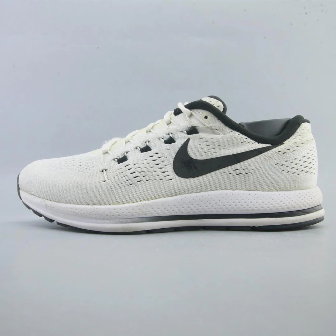 AIR ZOOM VOMERO 12