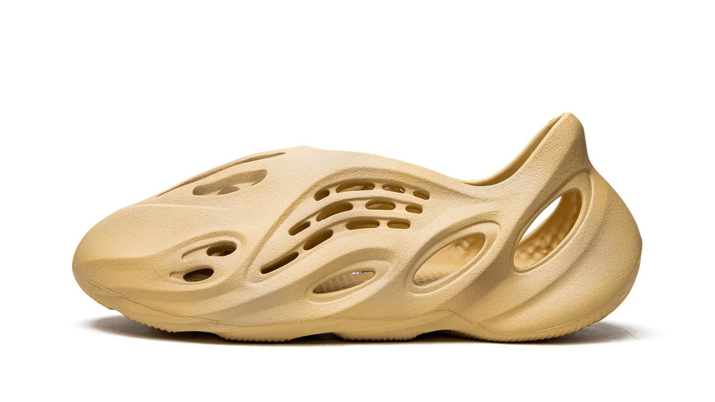 YEEZY FOAM RUNNER Desert Sand