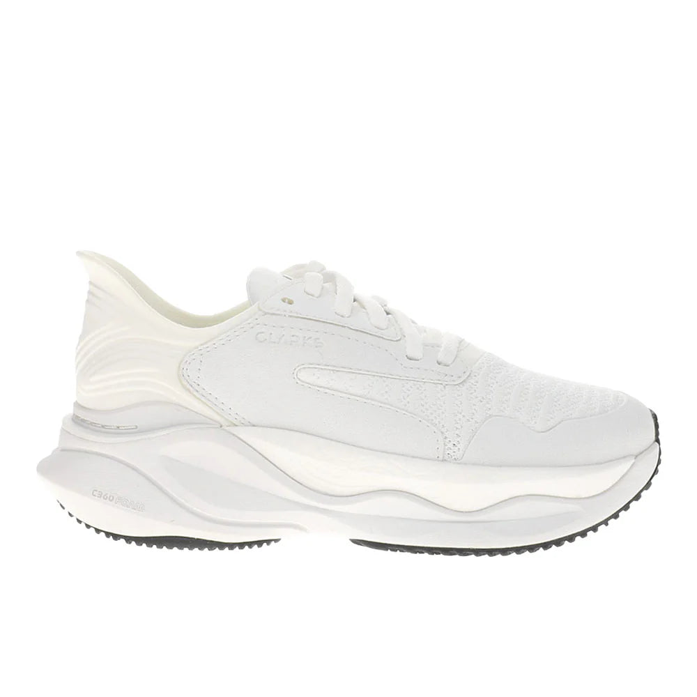Pace Sneakers