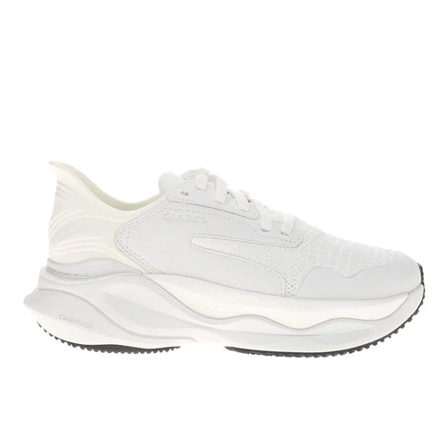 Pace Sneakers