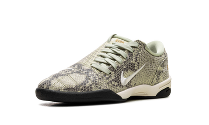 Total 90 SE WMNS"Olive Aura Pale Ivory" IB4204 301