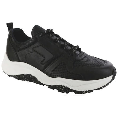 Men's Low Country-Y Lace Up Sneakers in Black Perf