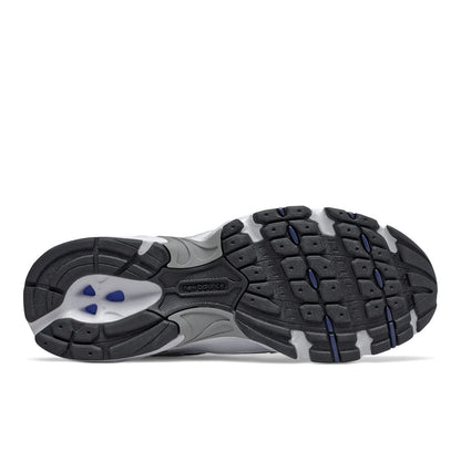 Unisex 530 in White with Natural Indigo