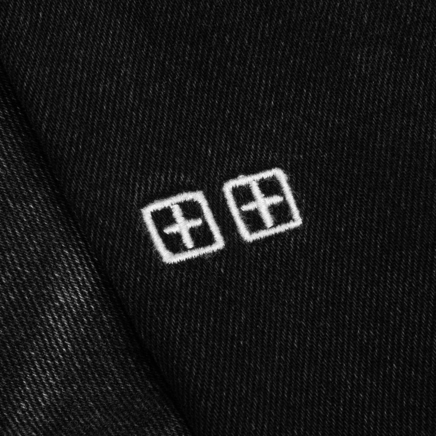 Bronko Emblem Black