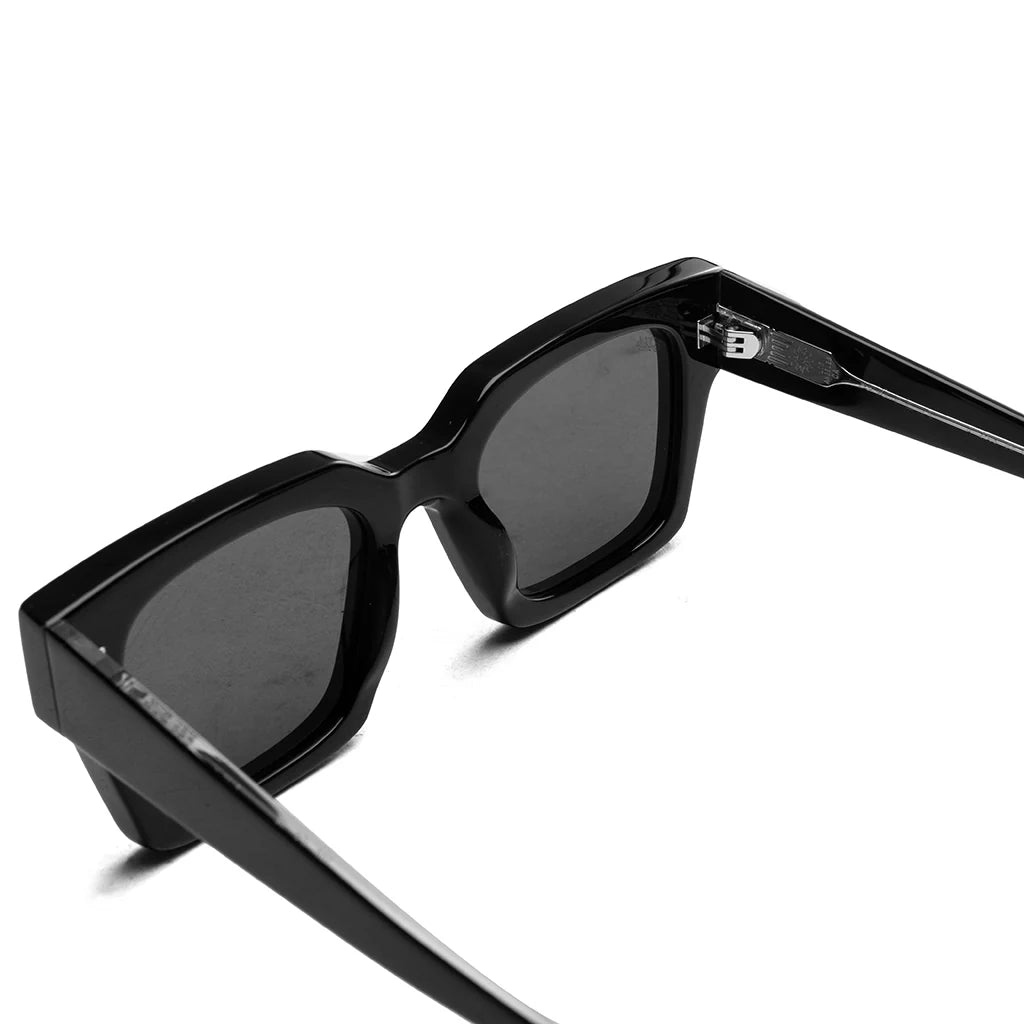 Aura Black Black