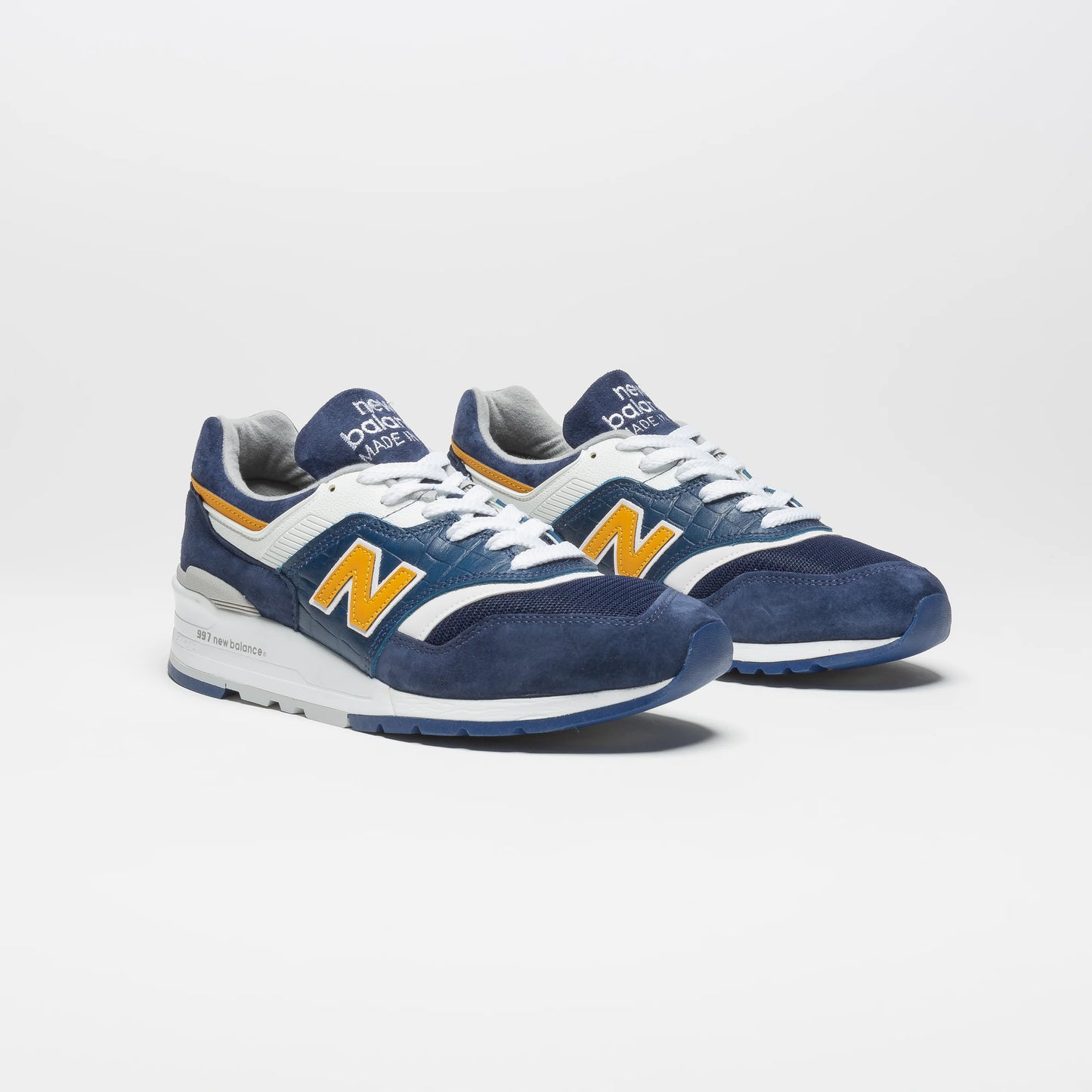 997 USA Mens Running Shoe Blue White