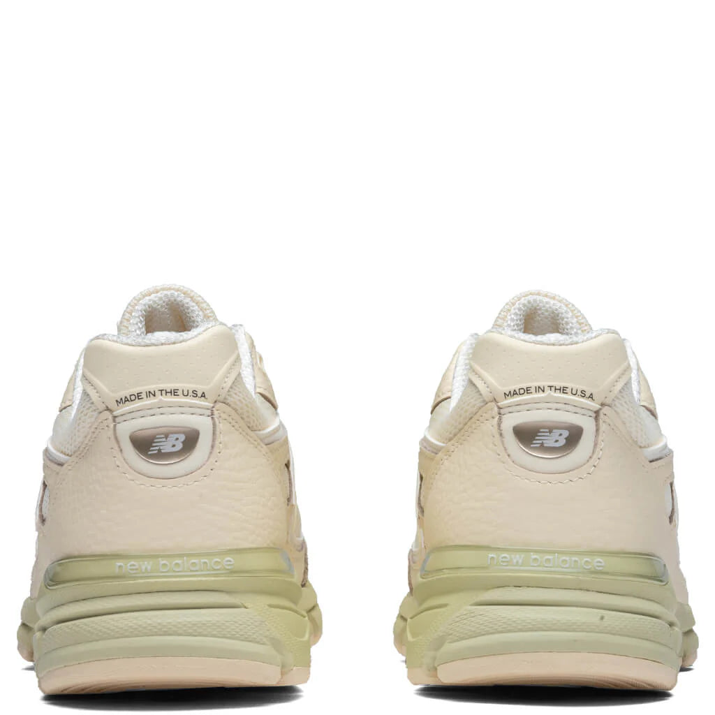 990v4 Made in USA Macadamia Nut Morel