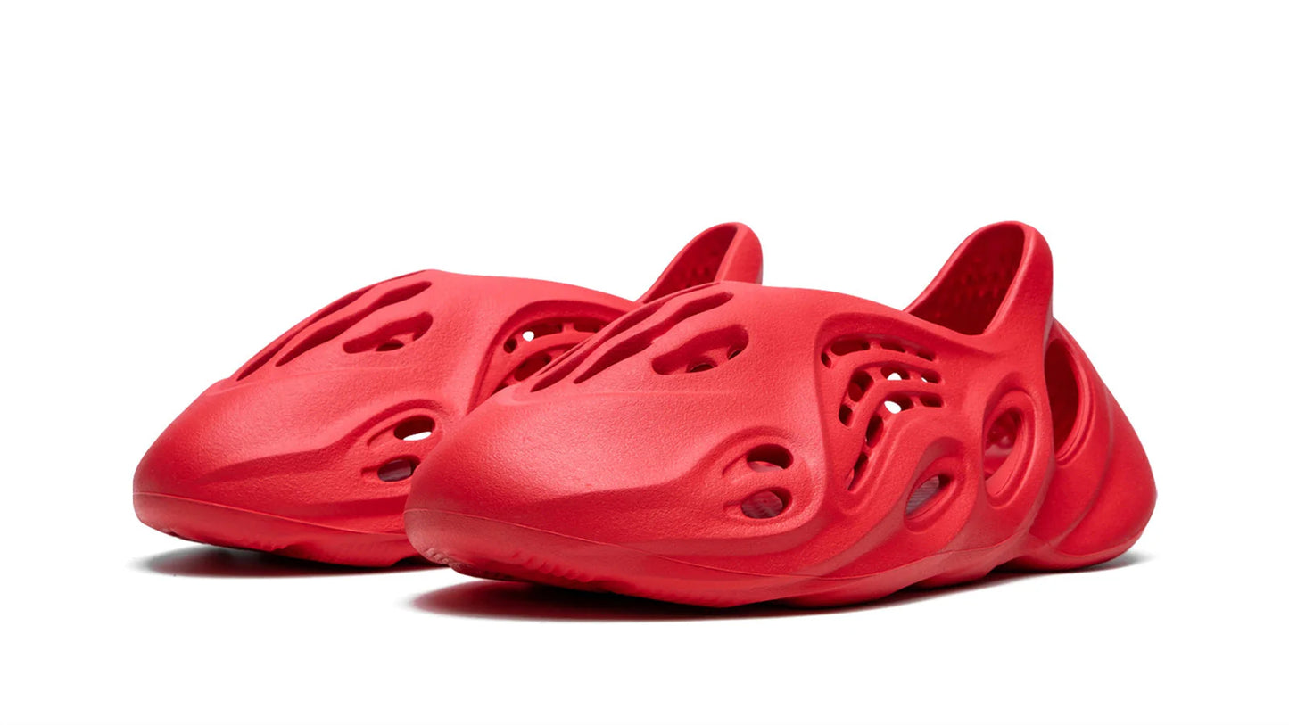 YEEZY FOAM RUNNER Vermillion