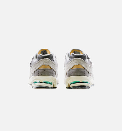 2002R Protection Mens Lifestyle Shoe Gray White