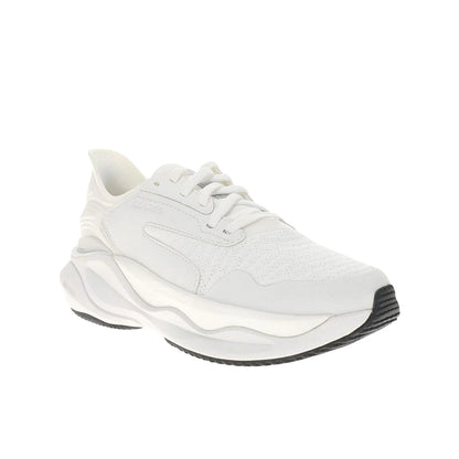 Pace Sneakers