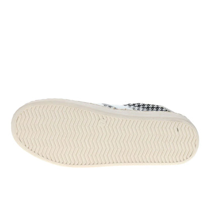 Friend Zone Lace Up Sneakers