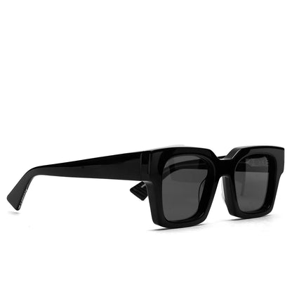 Aura Black Black