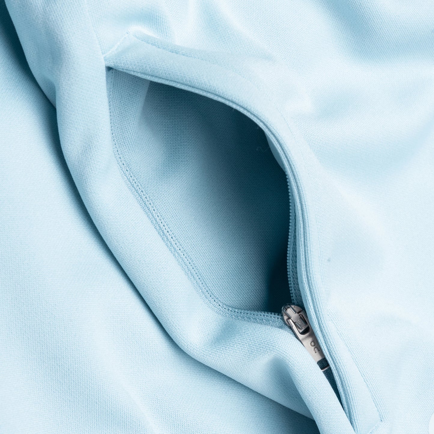 On x IKON Track Pants Chambray Cascade