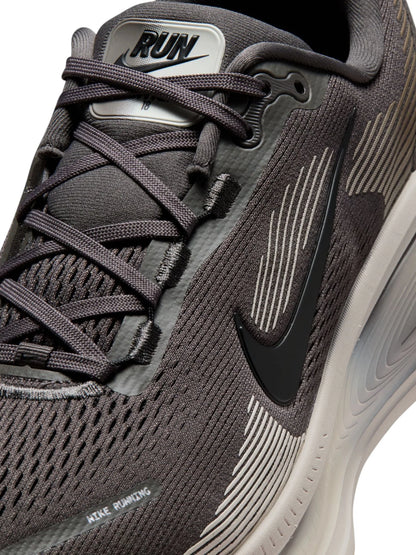 Nike Vomero 18 Mens Shoe