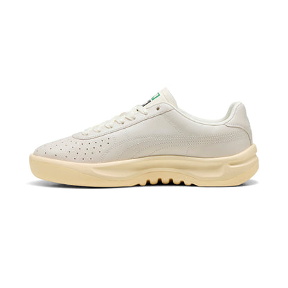GV Special The Neverworn VI Sneakers