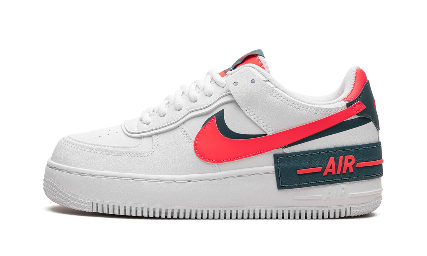 AIR FORCE 1 SHADO NMS WMNS"White Solar Red" DB3902 100