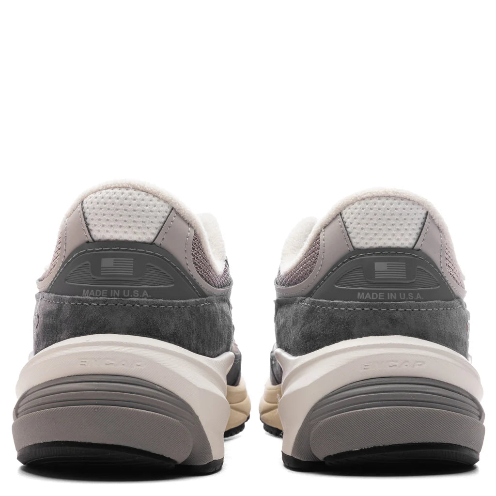 990v6 Castlerock Moonrock