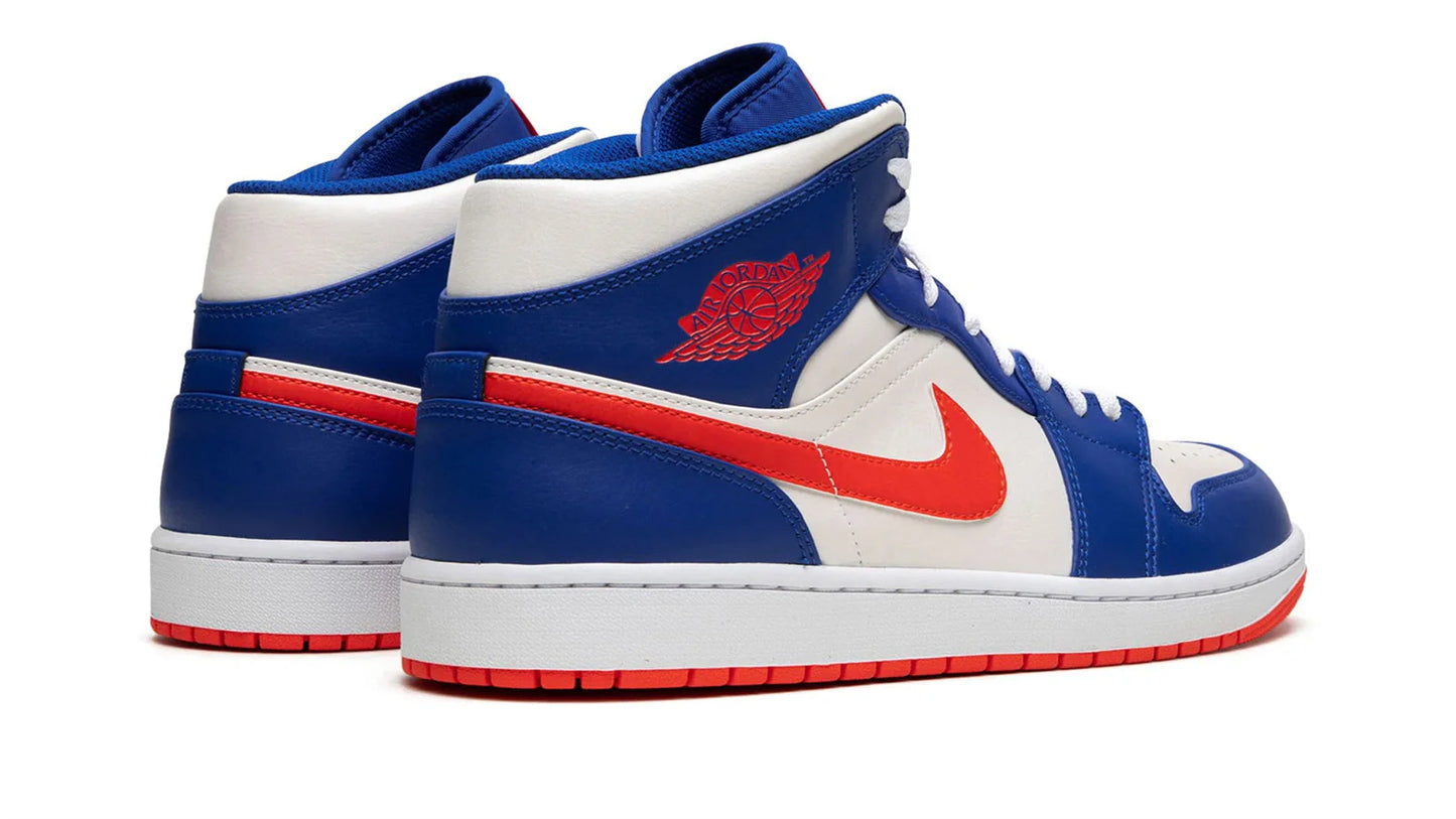 Air Jordan 1 MID Knicks