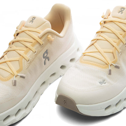 Womens Cloudtilt Blonde Dew