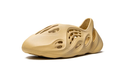 YEEZY FOAM RUNNER Desert Sand