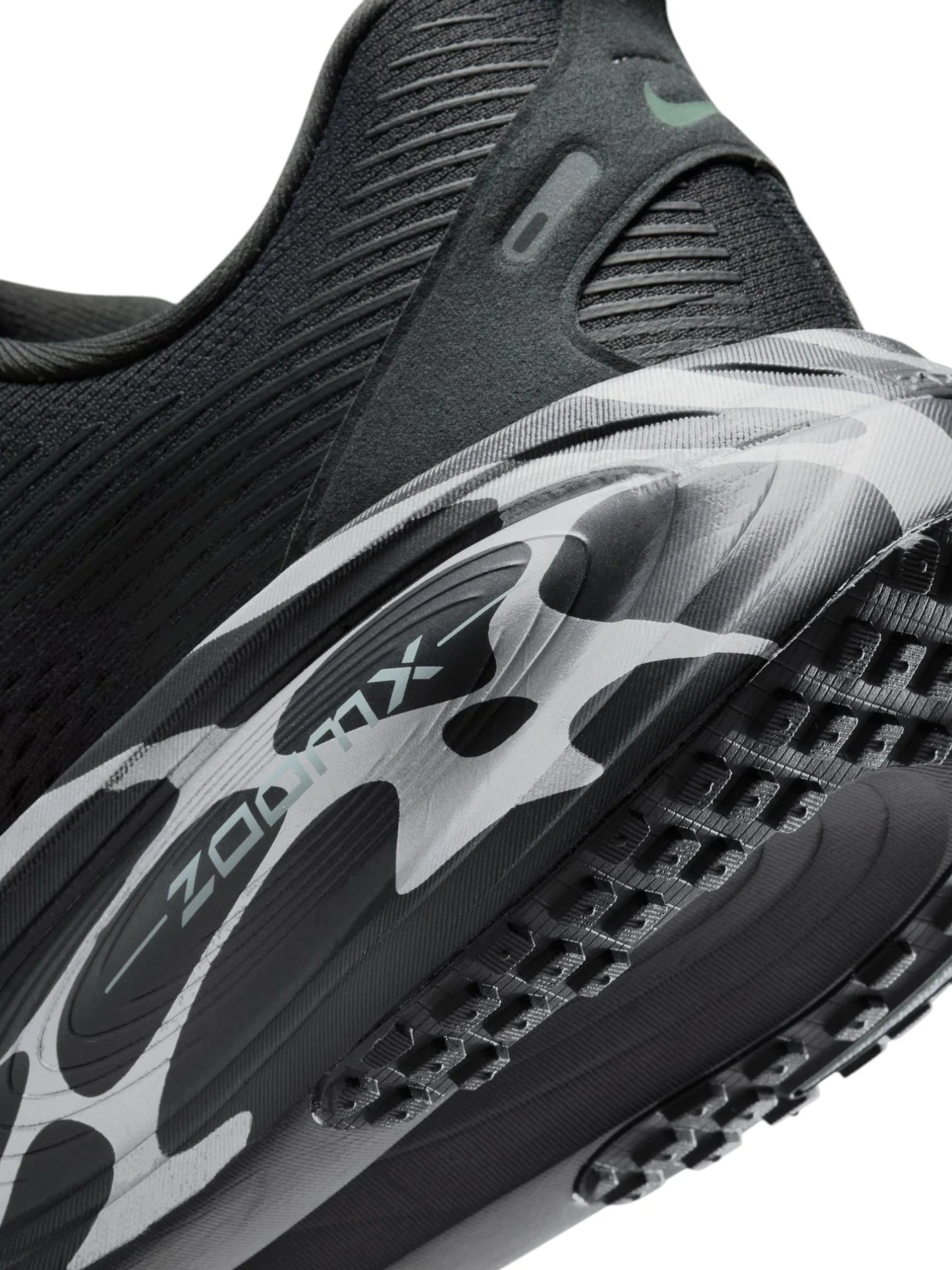 Nike Vomero 18 Mens Shoe