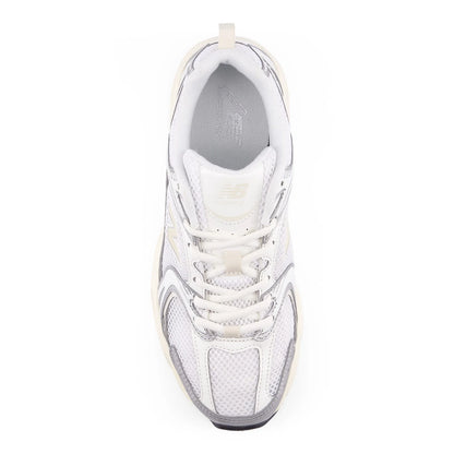 Unisex 530 in Silver Metallic with Linen