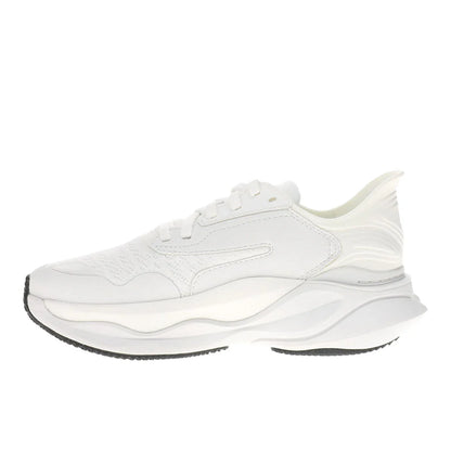 Pace Sneakers