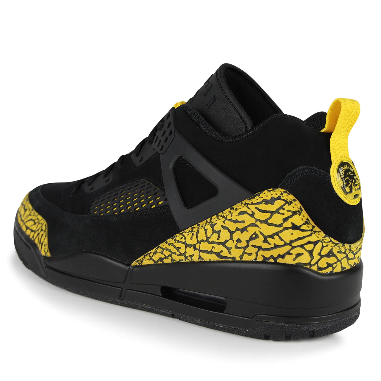 Jordan Spizike Low