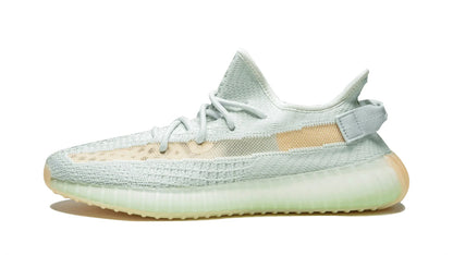 YEEZY BOOST 350 V2 Hyper Space