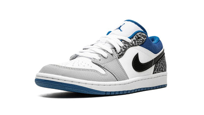 Jordan 1 Low SE True Blue