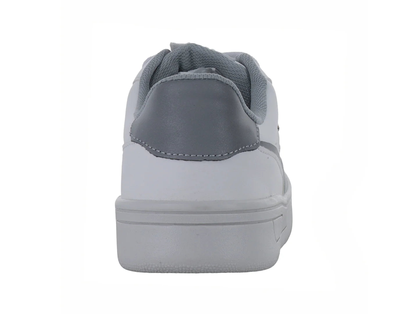 Tenis Umbro Blanco y Plata para Mujer