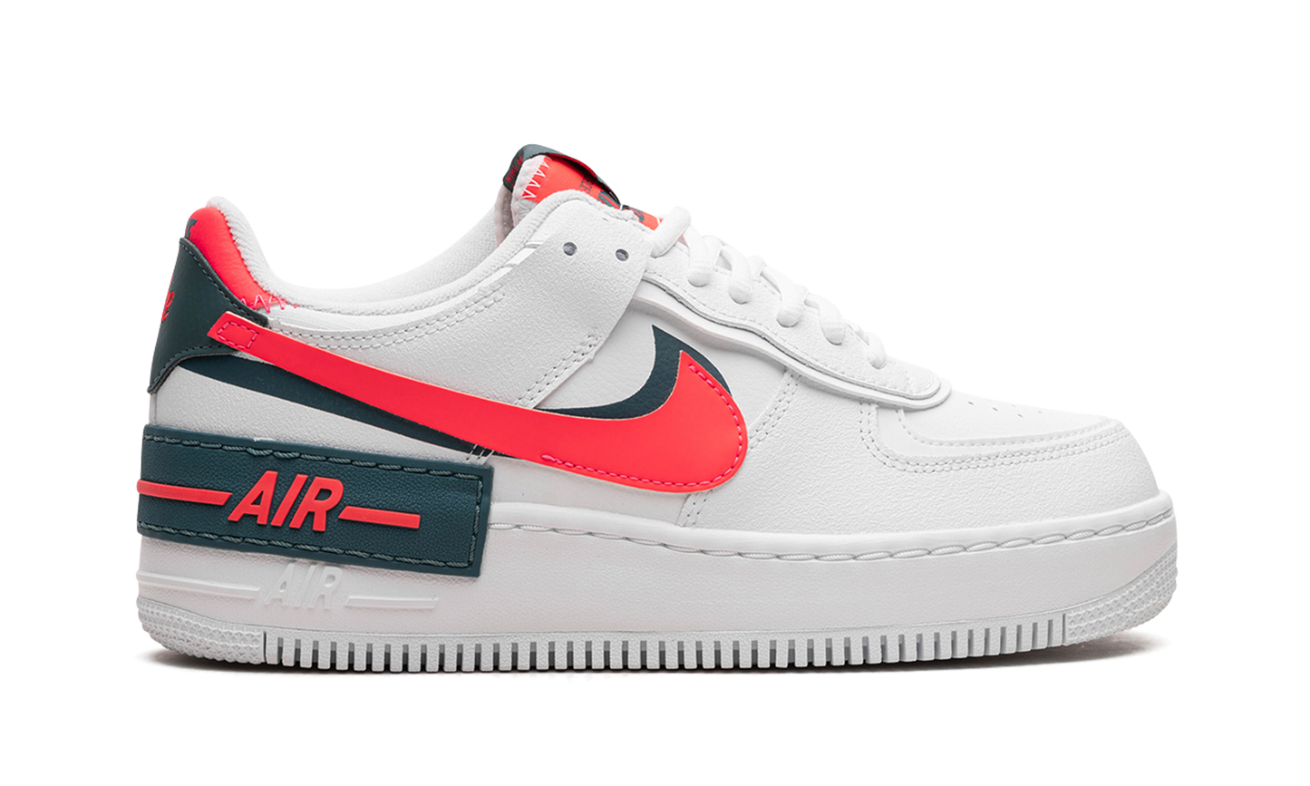 AIR FORCE 1 SHADO NMS WMNS"White Solar Red" DB3902 100