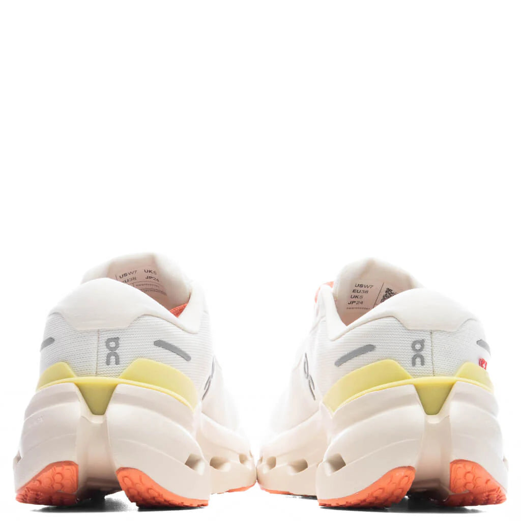 Womens Cloudrunner 3 Ivory Dew