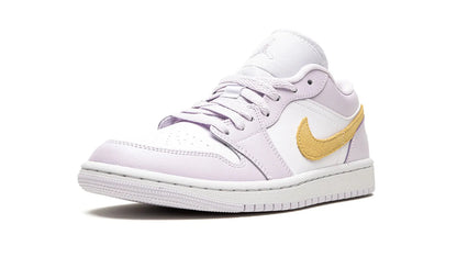 AIR JORDAN 1 LO WMNS Barely Grape
