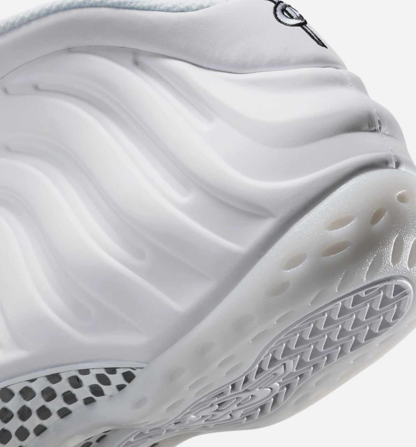 Air Foamposite One Mens Lifestyle Shoe White White White