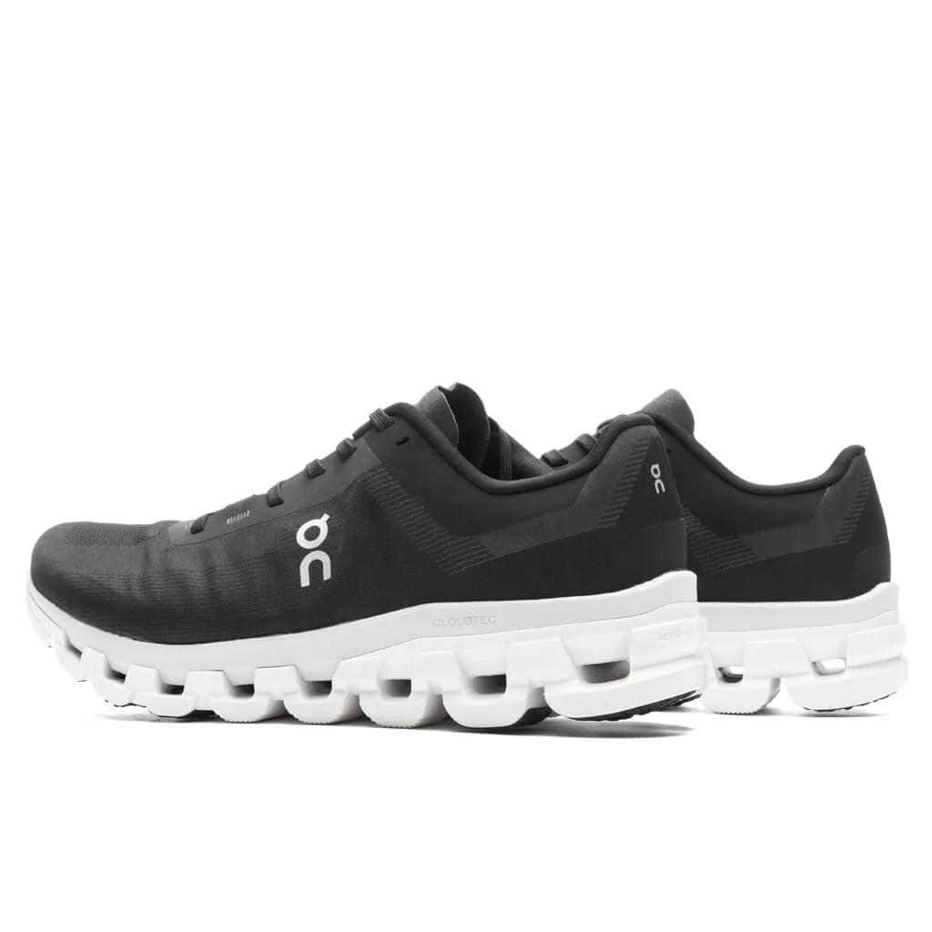 Cloudflow 4 Black White