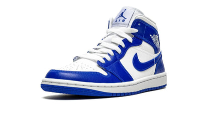 Air Jordan 1 High FlyEase Bred