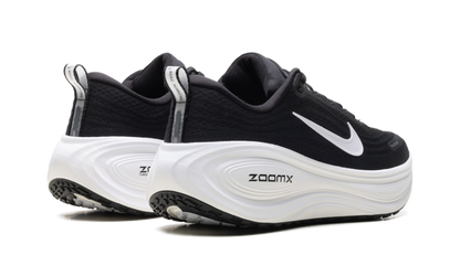 Vomero Plus WMNS"Black White" HV8154 002